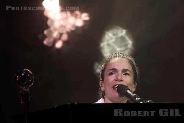 YAEL NAIM - 2016-07-21 - PARIS - Parvis de l'Hotel de Ville - Yael Naim